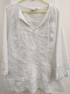 White Short Kurti With Thread Embroidery