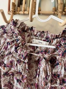 Floral Print Top 🧸