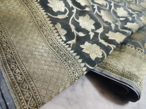 Grey Golden Pattu Saree