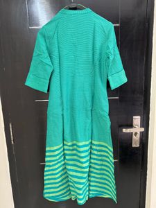 Beautiful Kurta set by pantaloons