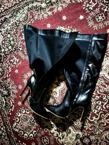 Women&#39;s Knee Length High Heel Boots