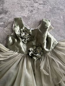 Enchanting Sage Green Tulle Party Dress for Girls