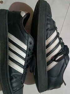 Sparx Black Shoe