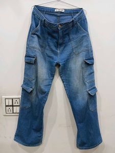 Wide Leg Cargo Jeans