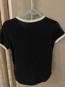 H&amp;M Divided Basic Tshirt