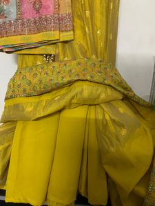 Rmkv yellow gown