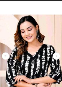 Black &amp; White Printed Kurti