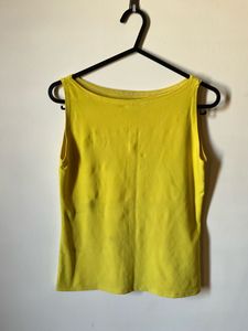 Yellow Sleeveless Tank Top 💛
