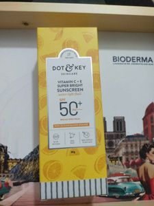 Dot & Key Vitamin c Sunscreen SPF 50