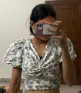 Floral Crop Top with Puff Sleeves