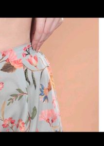 Floral V-Neck Long Sleeve Top