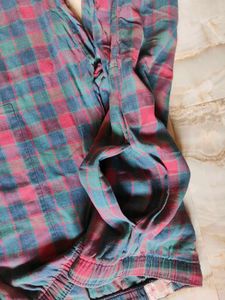 Checked Men&#39;s Shorts