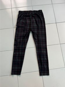 Lycra Pant Wit Pockets