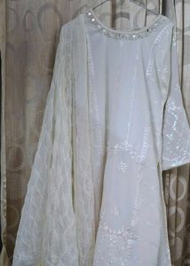 off-white 3 peice kurta set