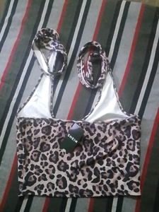 Leopard Print Crop Top Size XXL 1.07m