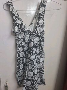 Floral Print Sleeveless swimming costume