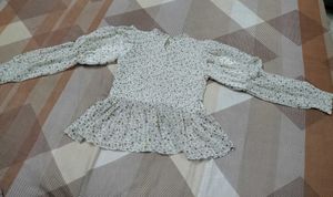 Floral Puff Sleeve Top