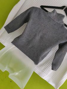 ZARA Stylish Gray Knit Sweater