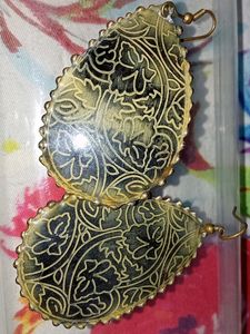 Greenish Earing