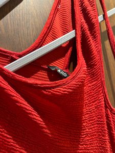 Red Ribbed One-Shoulder Crop Top – AJIO