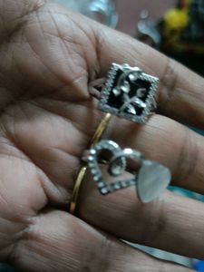 Sparkling Silver Ring Set