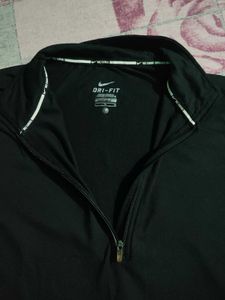 Nike Swift Uni-sex Dri-FIT UV 1/4-Zip Running Top