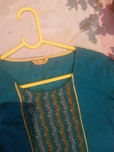 Aurelia Women&#39;s Blue Straight Kurta-XS