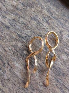 GOLDEN EARINGS