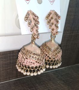 Leaf Jhumka With Stones And Beads