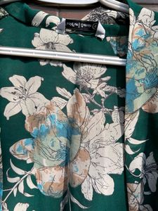 Dark Green Floral Print Shrug
