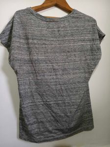 Gray Floral Tee Large/ XL/ XXL upto 40 inches