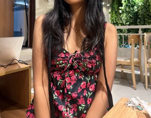 DressBerry Floral Tie-Up Neck Top
