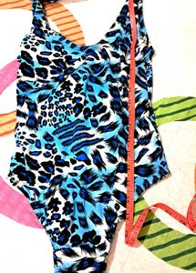 Swimming Suit  Girl  With Cap.