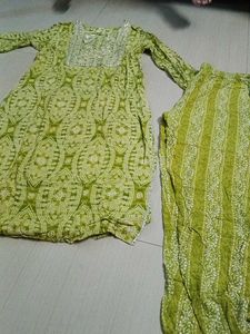 Small Sized Kurta -pant Set
