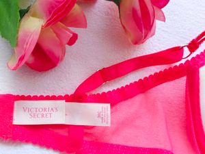 Victoria&#39;s Secret : Upper Inner