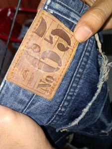 ROUGH JEANS