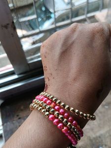 Flexible bracelet wrap around.