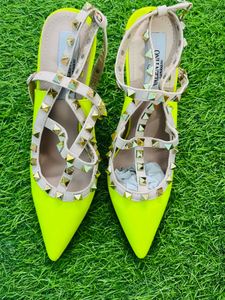 Valentino Pointed Heels 👠