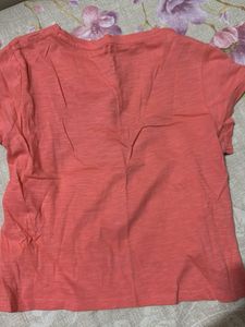 cute peach tee (small-medium) from Central