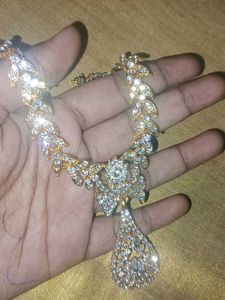 Gold With White Crystal Beautiful Jewellery Set