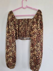 Puff Hand Crop Top