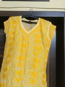 Lucknow Chikankari Kurti