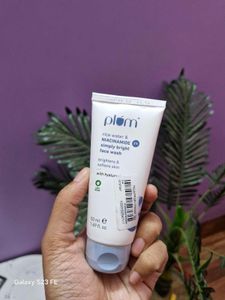 Plum Simply Bright 2% Niacinamide Facewash -50ml