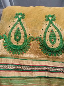 Off And Of Saree