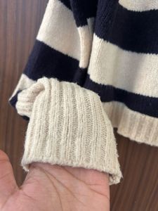 Korean darkblue &amp; beige Knit Sweater