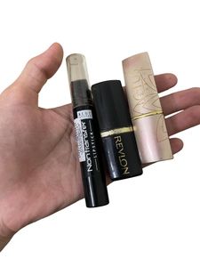 5 Lipstics Lotus,oriflame,Revlon, Blue Heaven