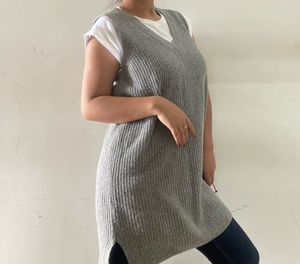 🎀Grey Knit Sleeveless Sweater 🎀