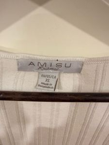 White Twist Front Top