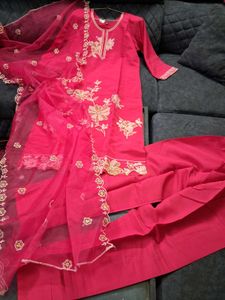 Elegant Pink Embroidered Kurta Set
