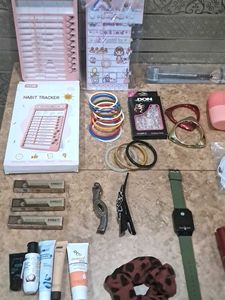 Mixed Beauty &amp; Accessory Lot